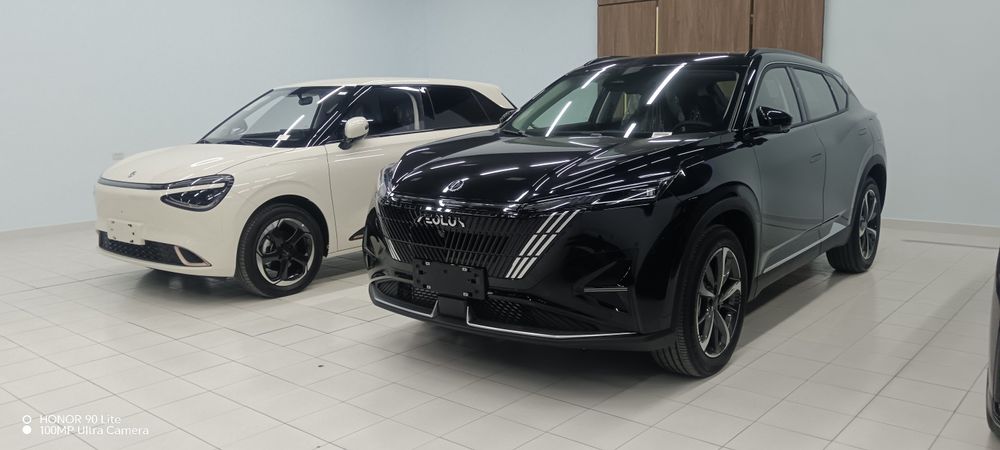 Сиз хохлаган Автомобилингиз, арендага Шафйори билан бор. Факат шартном