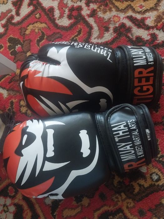 Перчатки для мальчиков бокс новые