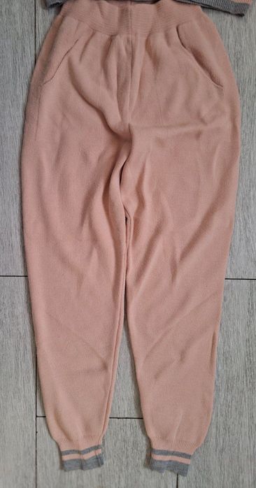 Костюм теплый вязаный