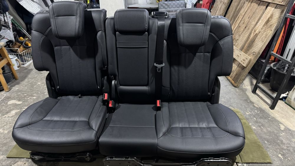 Задний, второй ряд сидений Mercedes GLS
