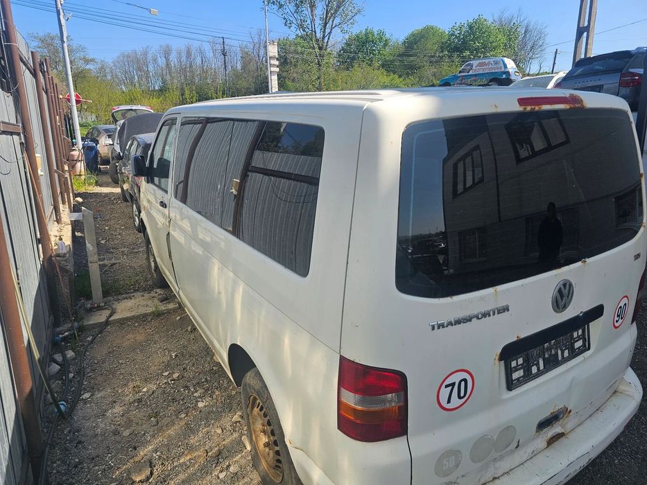 Dezmembrez VW Transporter T5 1.9 AXC 63KW  și 2.5 AXD 2004