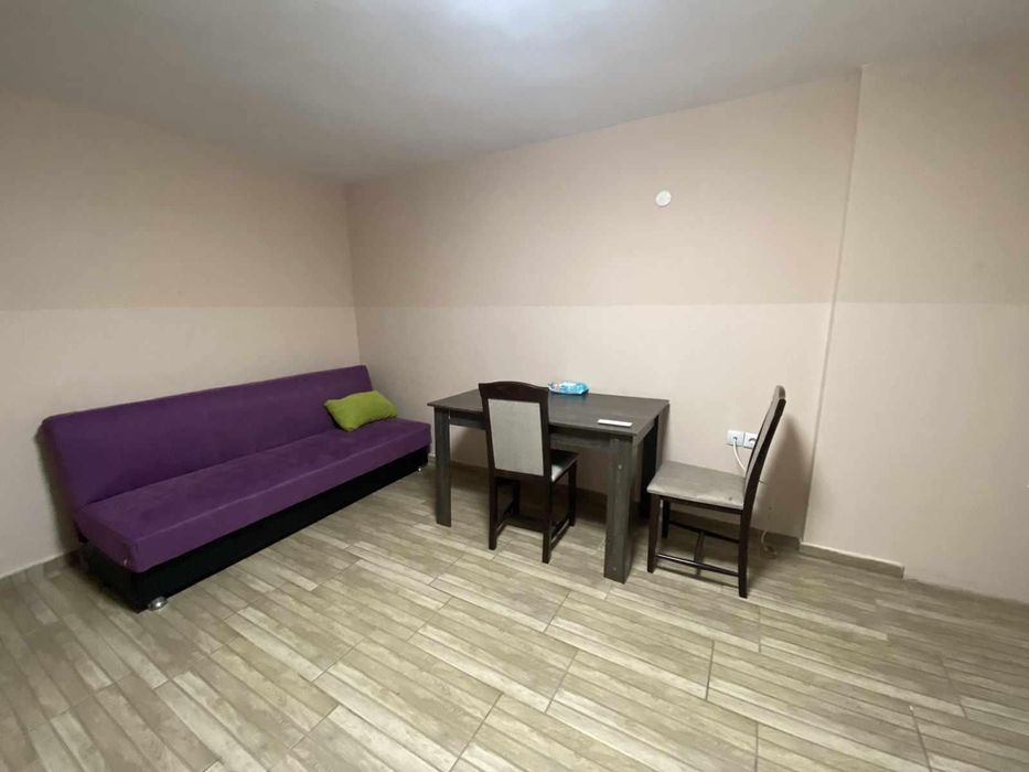 Дава се под наем Двустаен апартамент в Варна, Трошево - 40 кв.м за 310 € - Снимка #1