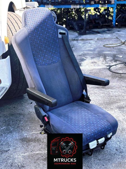 Scaun șofer albastru MAN functional cu garantie 3 luni