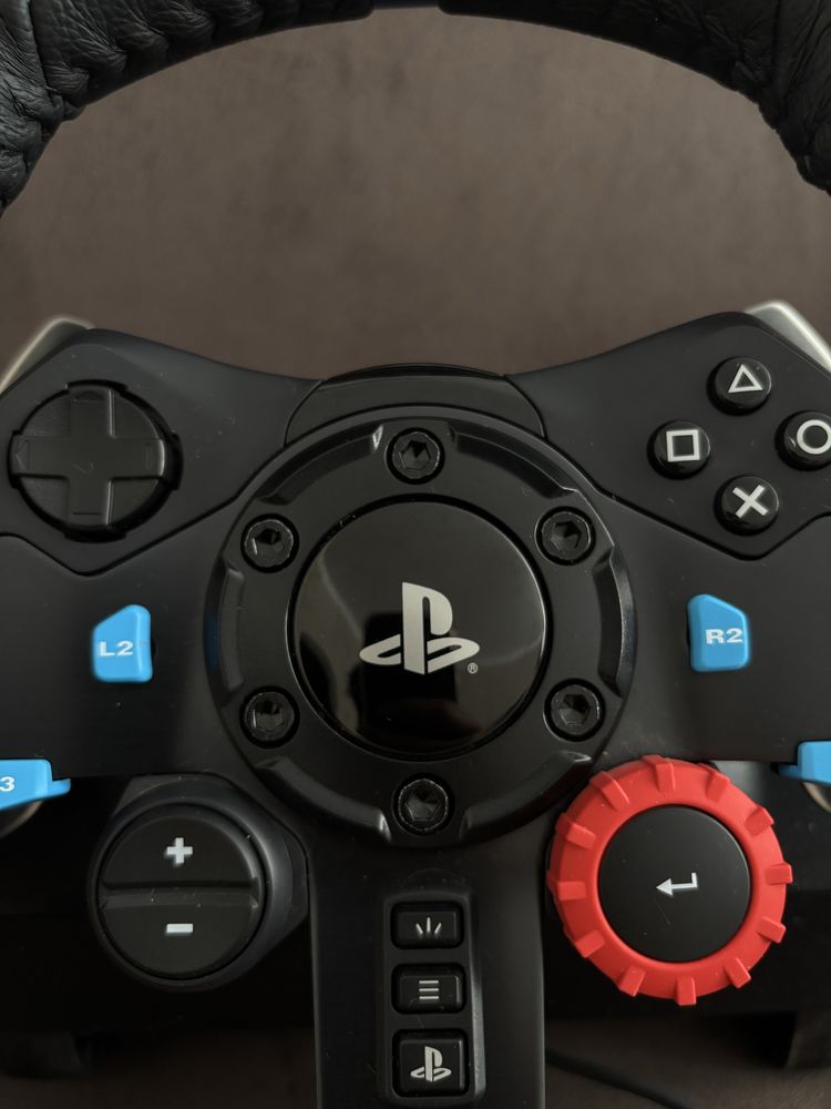 Игровой руль Logitech G29 Driving Force
