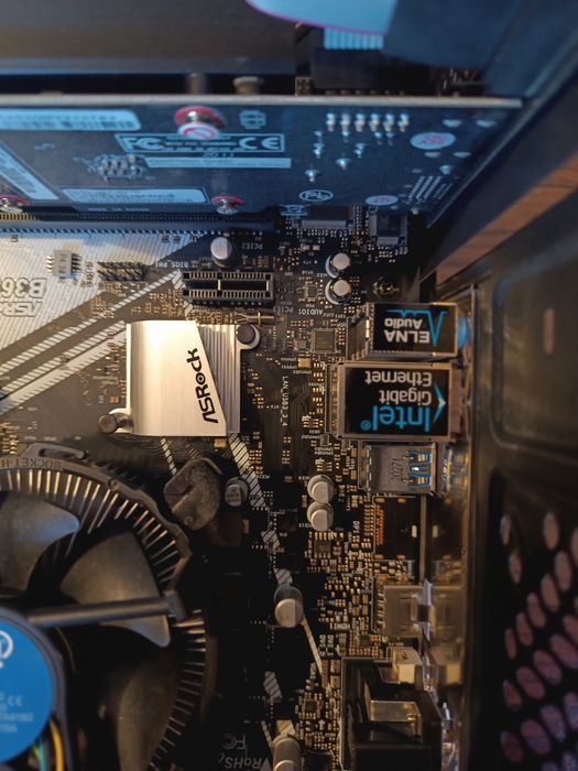 Настолен компютър