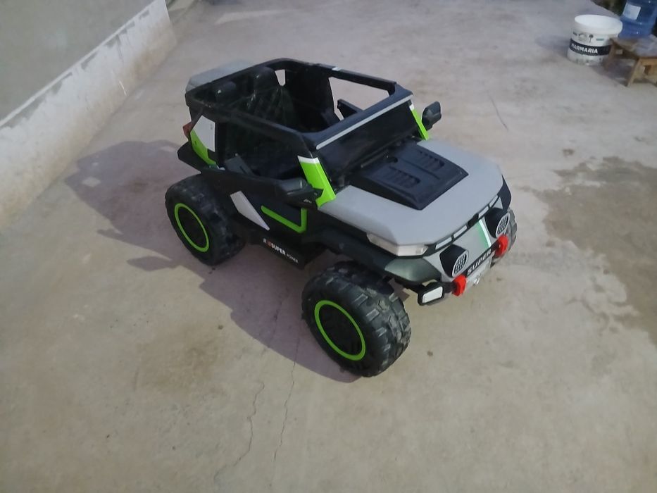 Jeep detiskiy mashina