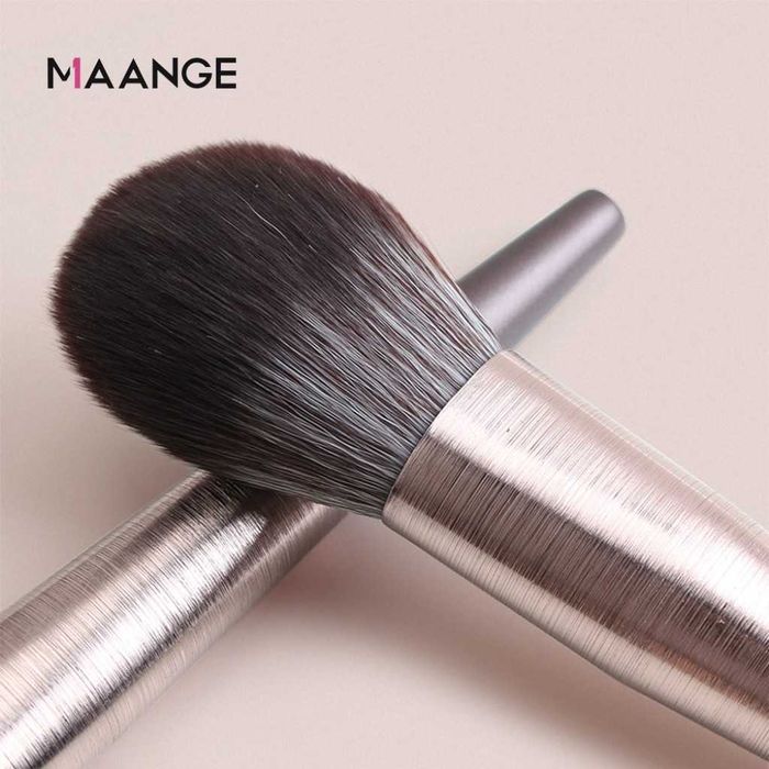 Комплект от 10 броя професионални четки за грим MAANGE