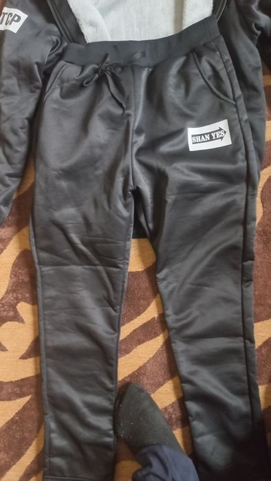 Костюм спортивный