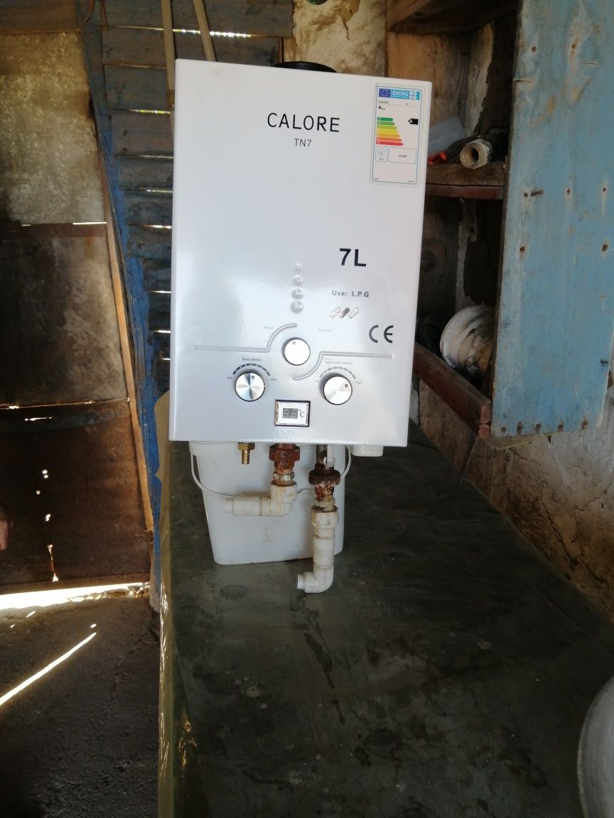 Boiler GPL de 7 litri cu tiraj natural.