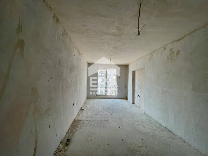 Тристаен апартамент ново строителство на бул. Бозвели