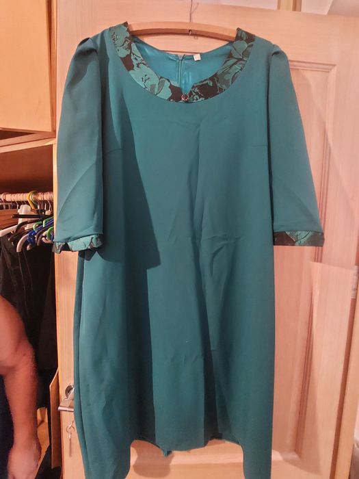 Rochie/costum dama ocazie/nunta