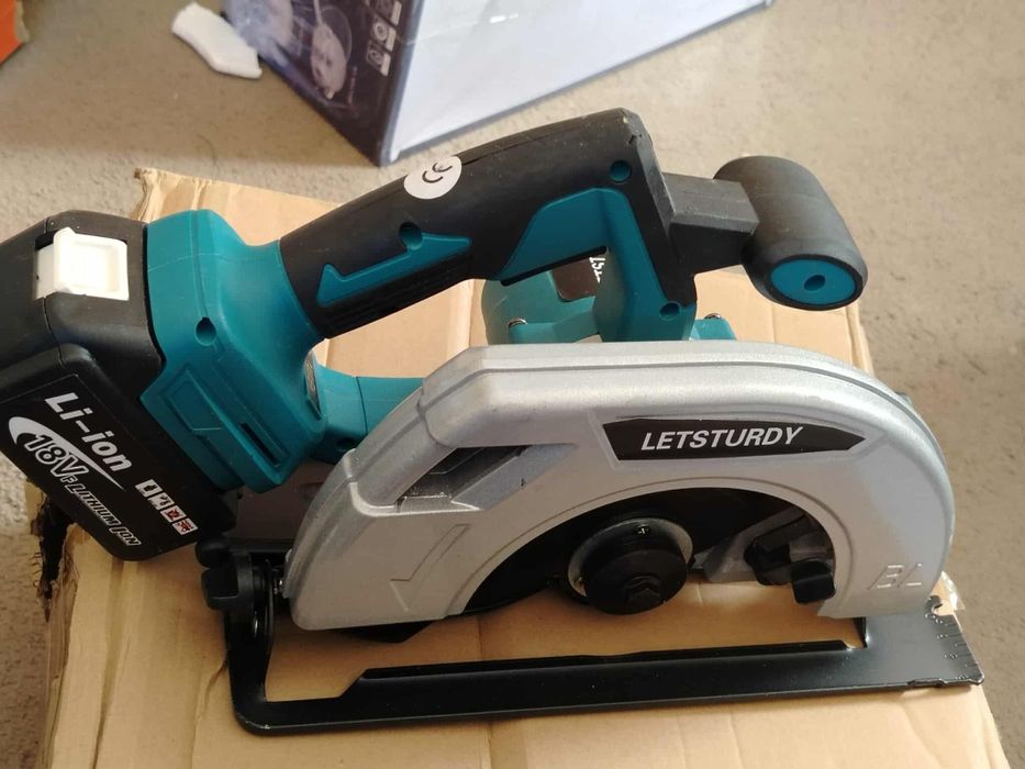 Fierăstrău circular nou cu Acumulator de 18V, asemănător cu makita