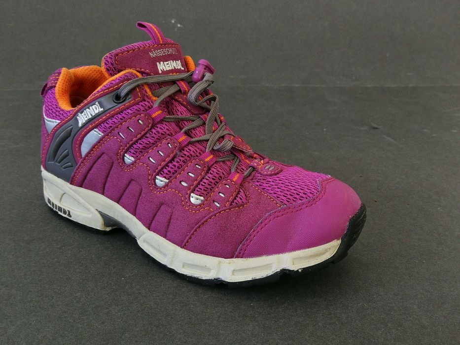 Bocanci ghete munte dama copii 34 35 MEINDL -Germany Ca NOI