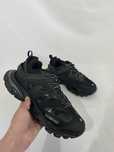 Balenciaga track 43.