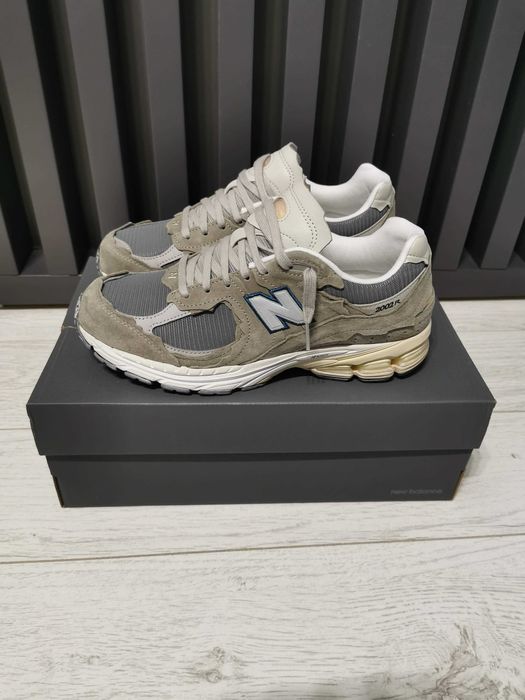 New balance 2002r protection