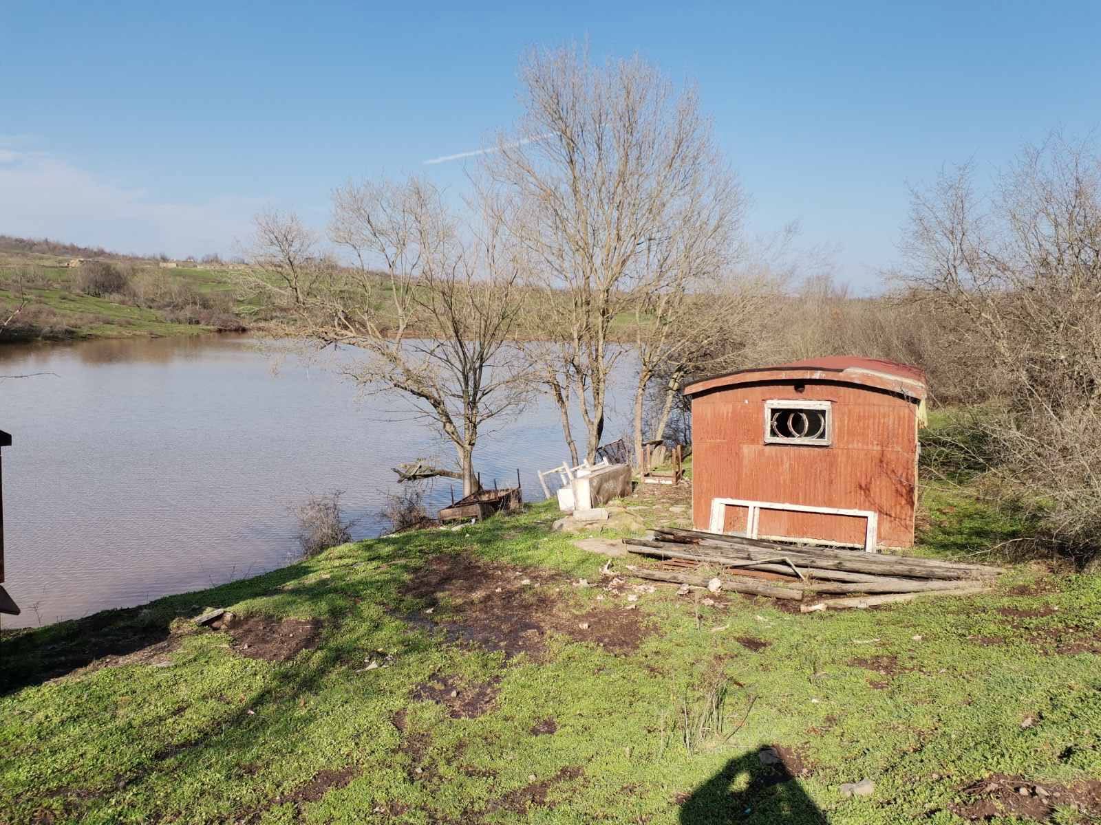 Язовир -водоем -рибарник Бургас село Зидарово водоем рибарник