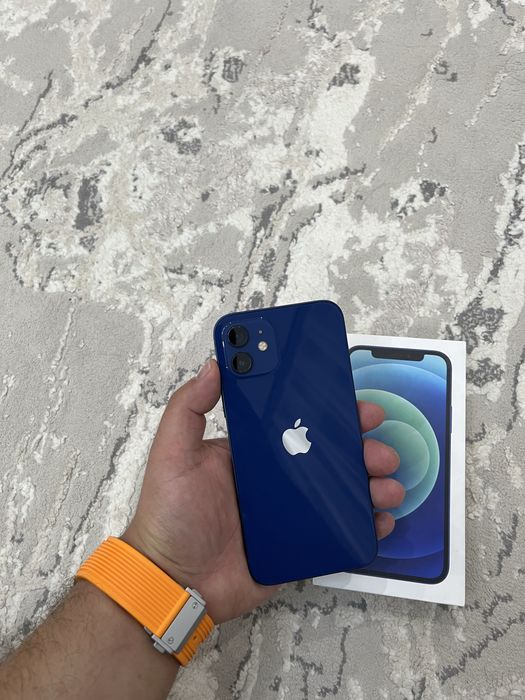 iPhone 12 64GB EAC в идеальном состоянии