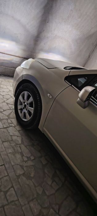 Nissan tiida avtomat