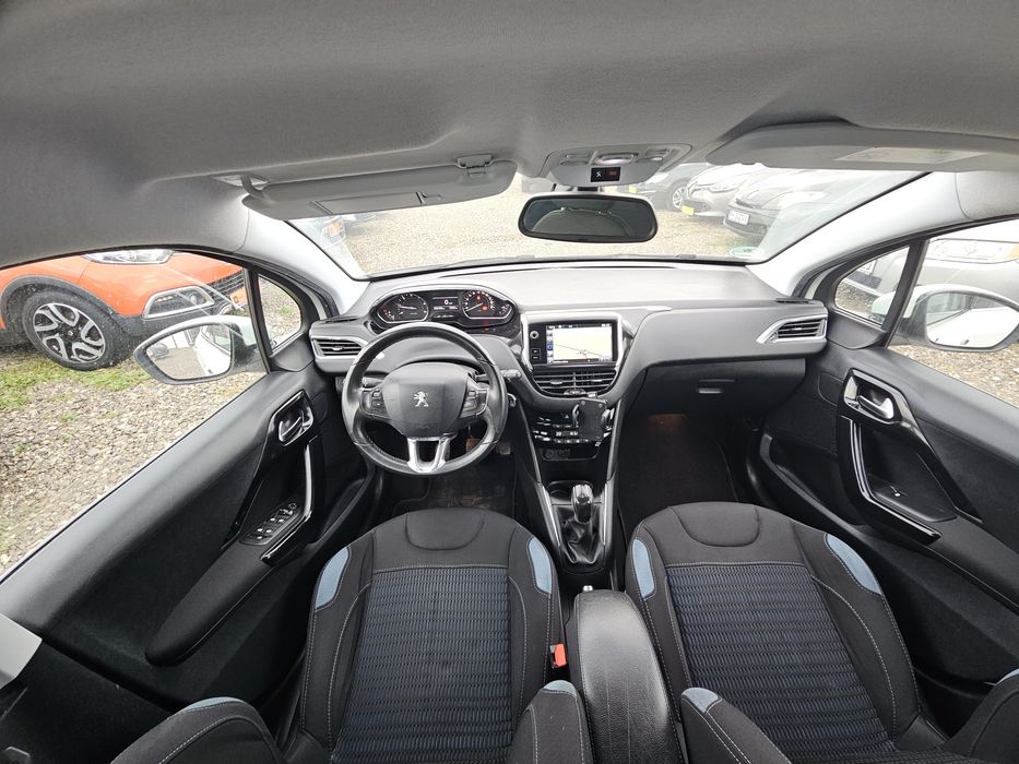 Peugeot 208 2015 1.6d Euro6 Navigatie Climatronic