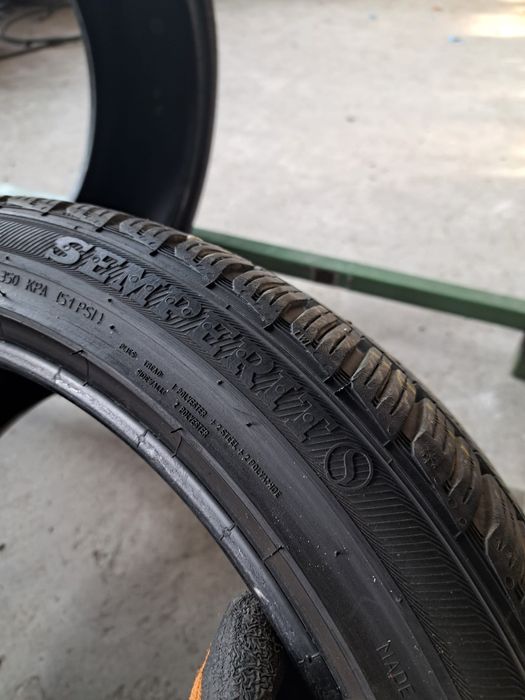 2 anvelope iarnă 225 40 r18 Semperit