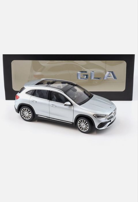 Macheta auto Mercedes-Benz GLA class (H247) 2020 scara 1/18