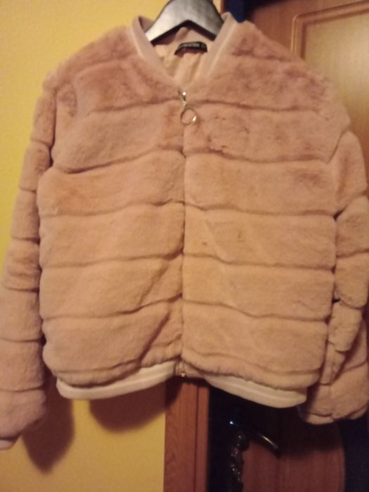 Geaca Blanita Artificiala L/XL Nou