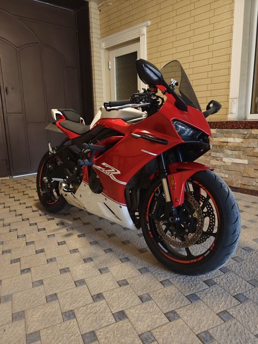 Мотоциклы в наличии Kove CFMoto QJMotor Sotuvga tayyor