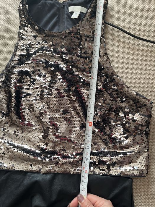 Кожена пола и топ