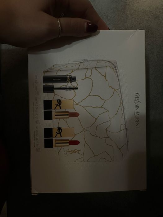 Saint laurent гримове