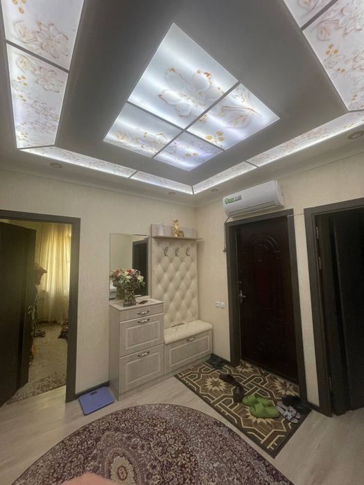 Shayxontohur tumani Qoratosh mahallada 4 xonali kvartira sotiladi