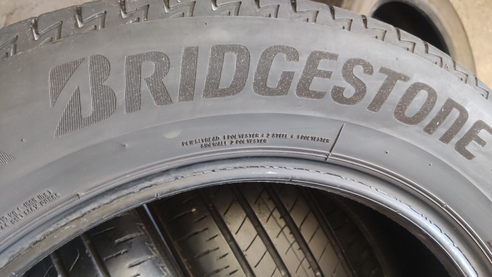 4брблетни гуми 215/60/17 Bridgestone Turanza T005, Dot19, 7mm грайфер