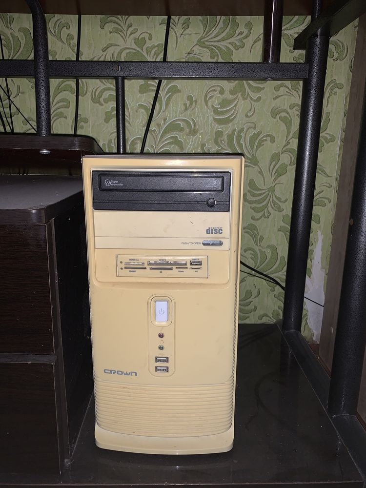 Продам комьпютер