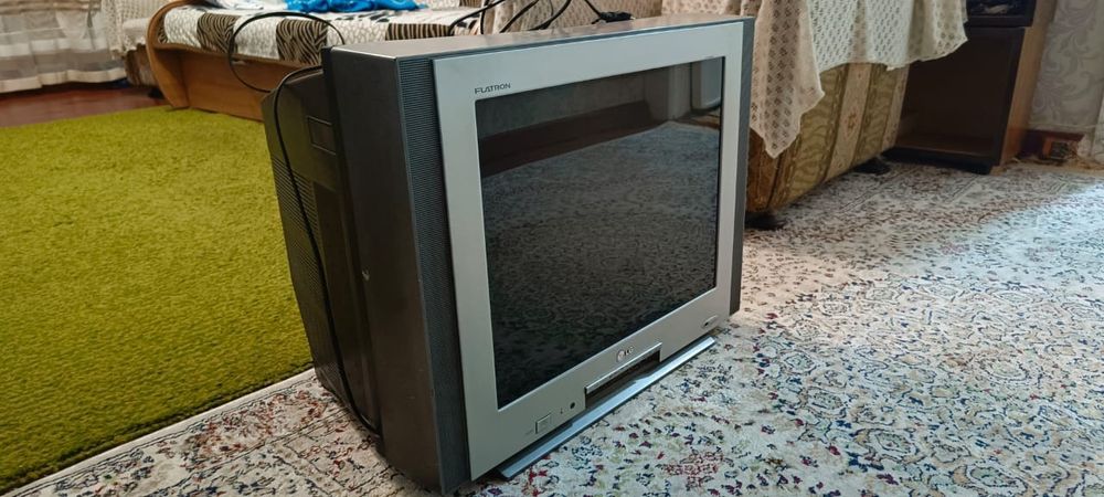 За шоколад рабочий телевизор!