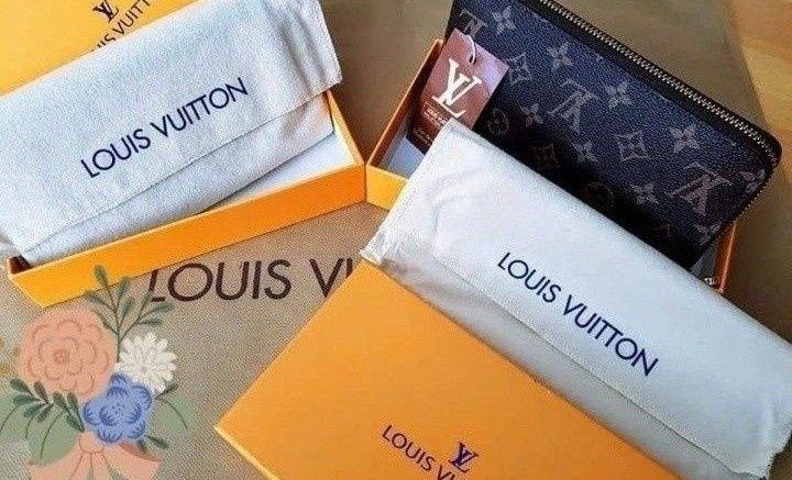 Portofel piele naturala Louis Vuitton,cutie,card,saculet, etichetă