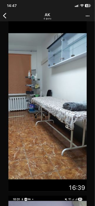 Продам кушетку и  стеллаж в хорошем состоянии