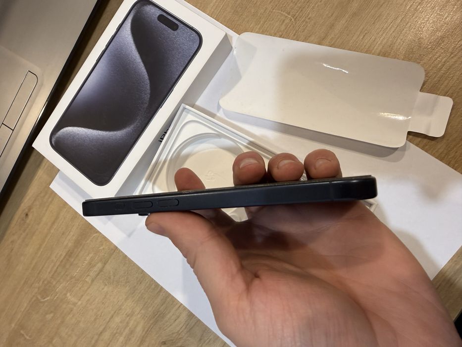 Iphone 15 pro blue 512 gb 86% baterie