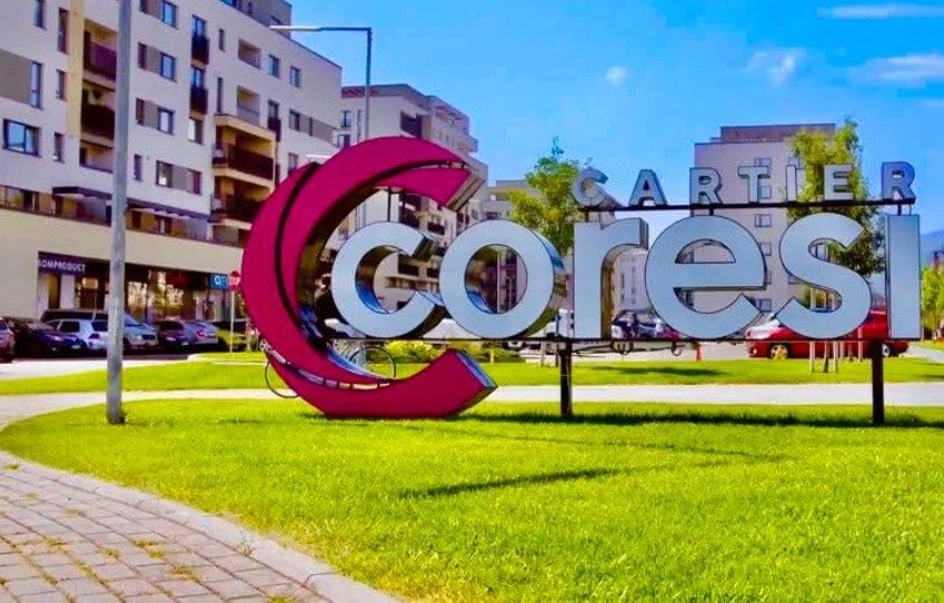 Apartament Kasper  Coresi Mall,3 camere,2 bai,parcare
