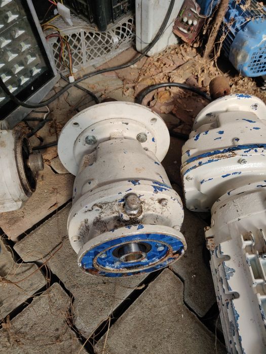 Motor cu reductor linear