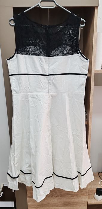 Vând rochie de dama, alba, 2xl