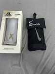 aparatori fotbal nike si adidas