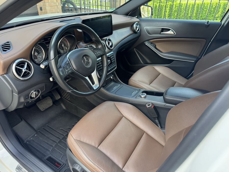 Mercedes GLA  4x4  170 cp Automat