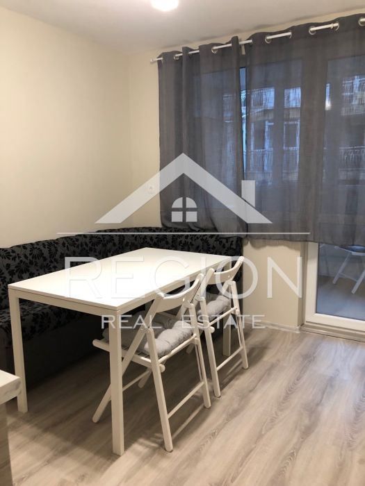 Дава се под наем Двустаен апартамент в Варна, Център - 55 кв.м за 433.5 € - Снимка #3