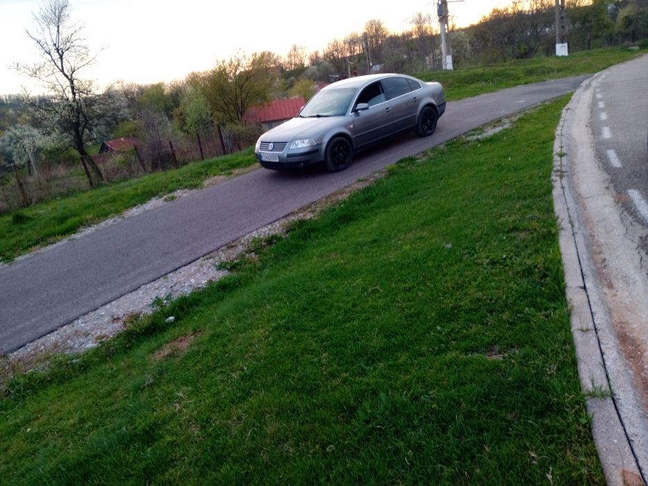 Vând vw passat b5 1.9 Tdi mașina