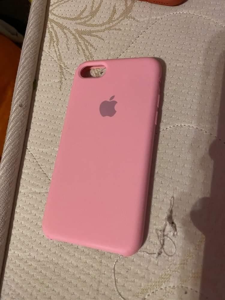 Продават се case за Iphone