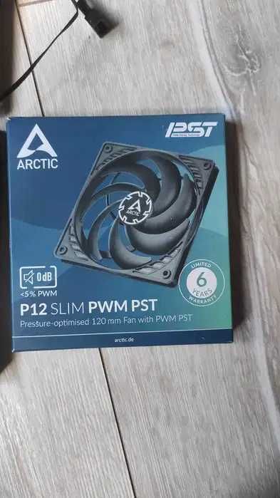 2x Вентилатора Arctic P12 PST PWM Slim