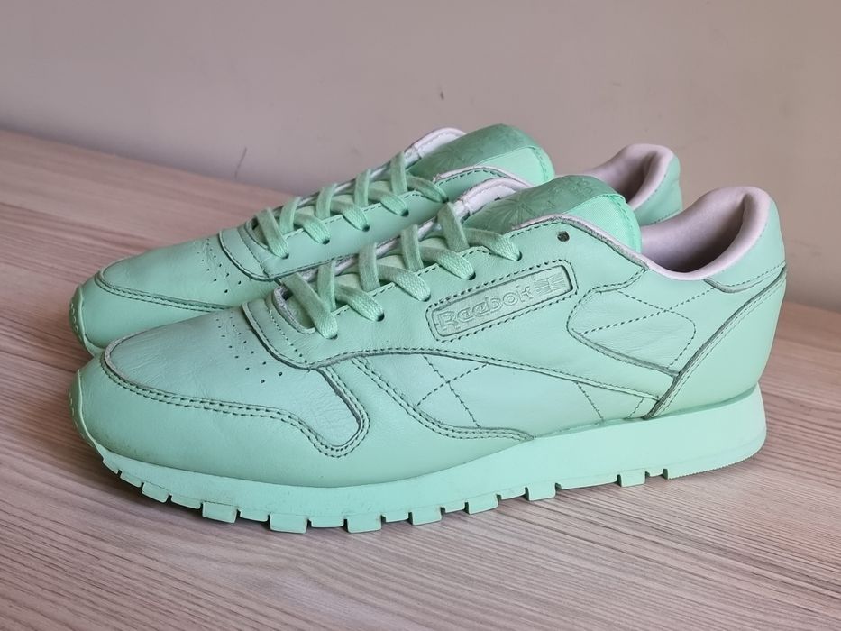 Reebok Classic Leather спортни обувки 39 номер