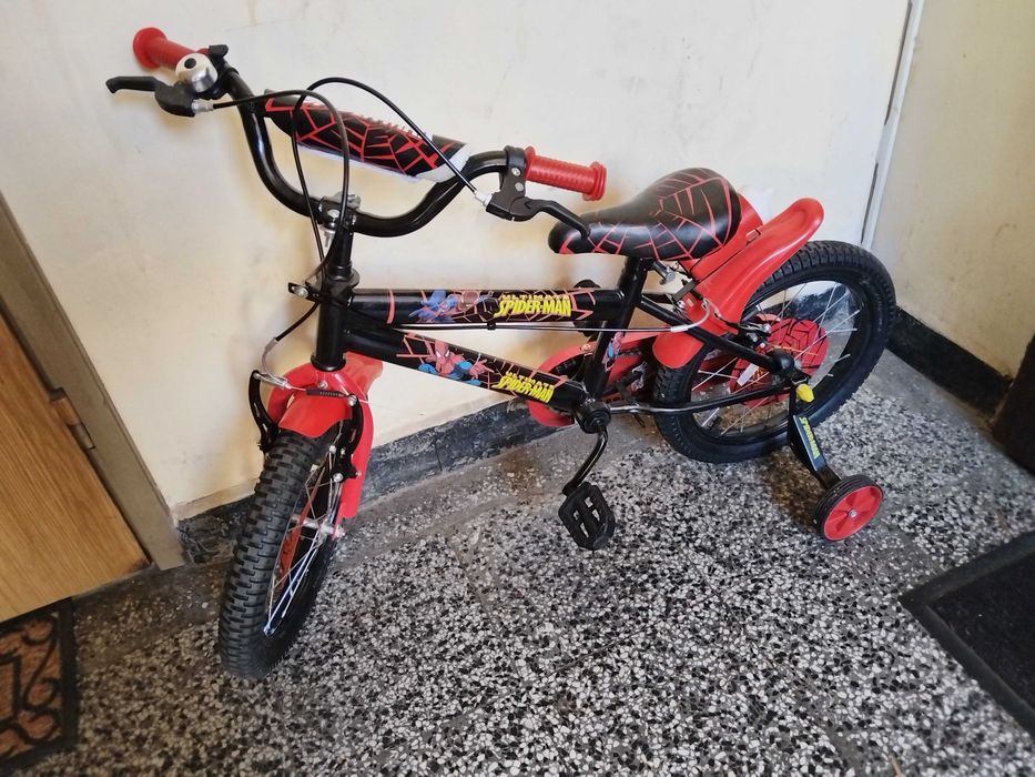 Велосипед с помощни колела Spiderman - Червен , 16