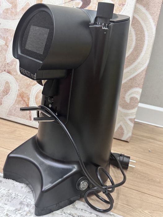 Продам кофемолку Eureka Firenze 75