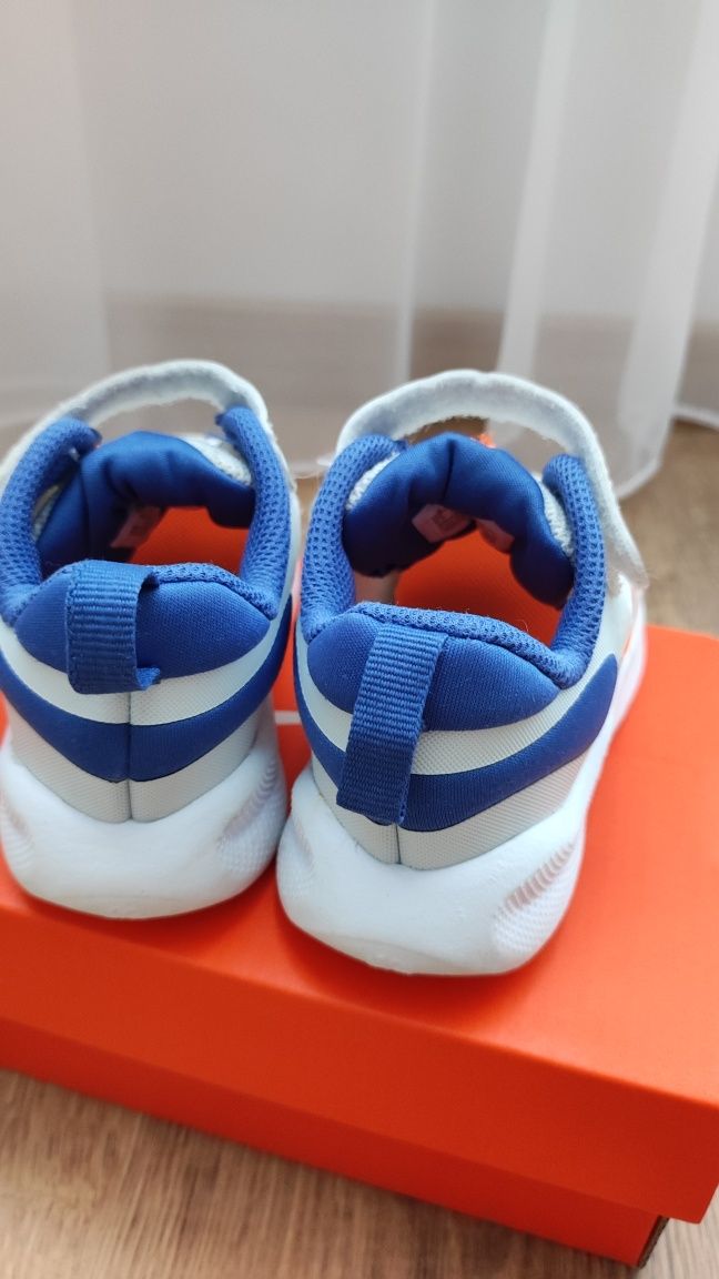 Детски маратонки NIKE