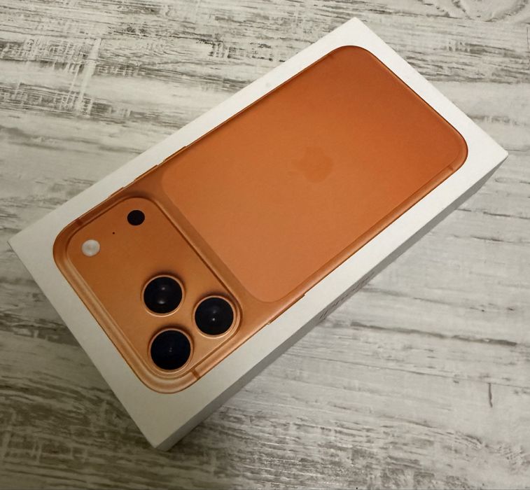 НАЛИЧЕН Iphone 17 Pro Max 256GB Orange ГАРАНЦИЯ
